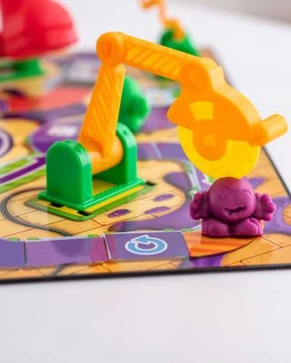 Hasbro Gaming Bravo Traube Brettspiel – Bild 4