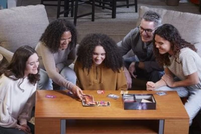 Hasbro Gaming Cluedo Verrat In Der Villa – Bild 5